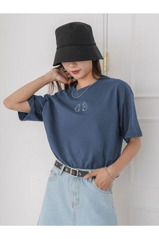 Kadın Indigo Mavi Penguen Baskılı Oversize T-shirt