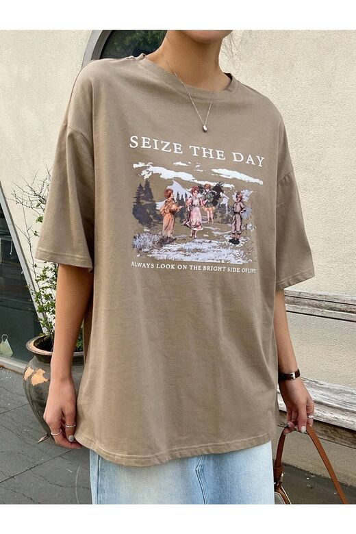 Kadın Kahverengi Seize The Day Baskılı Oversize T-shirt