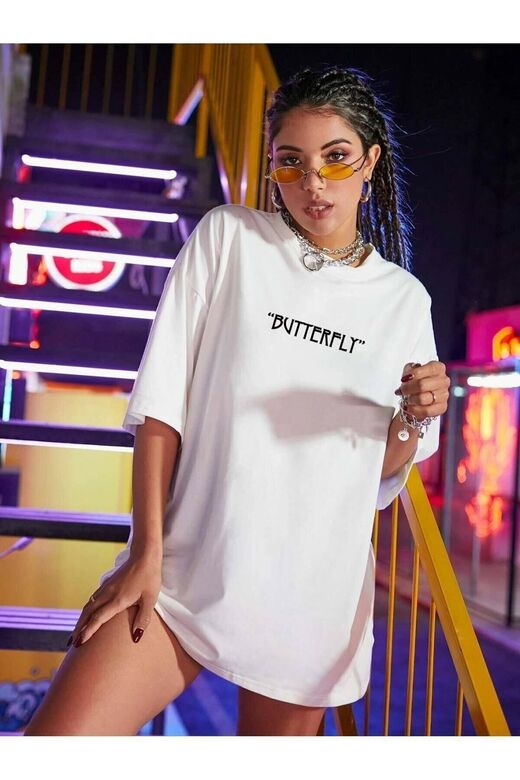 Kadın Beyaz Butterfly Ön Arka Baskılı Oversize T-shirt