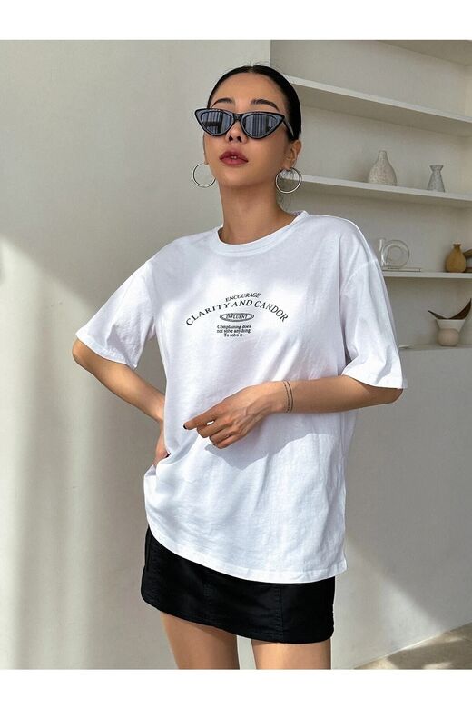 Kadın Beyaz Clarity And Candor Baskılı Oversize T-shirt