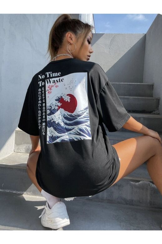 Benisegiydir Kadın Siyah To Time To Waste Baskılı Oversize Bisiklet Yaka T-shirt