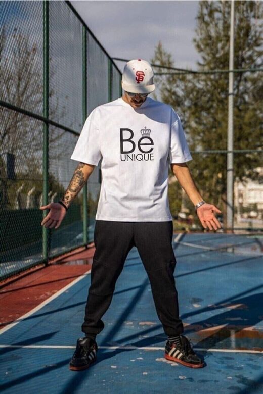 Erkek Beyaz Be Unique Baskılı Oversize Bisiklet Yaka Kısa Kollu T-shirt