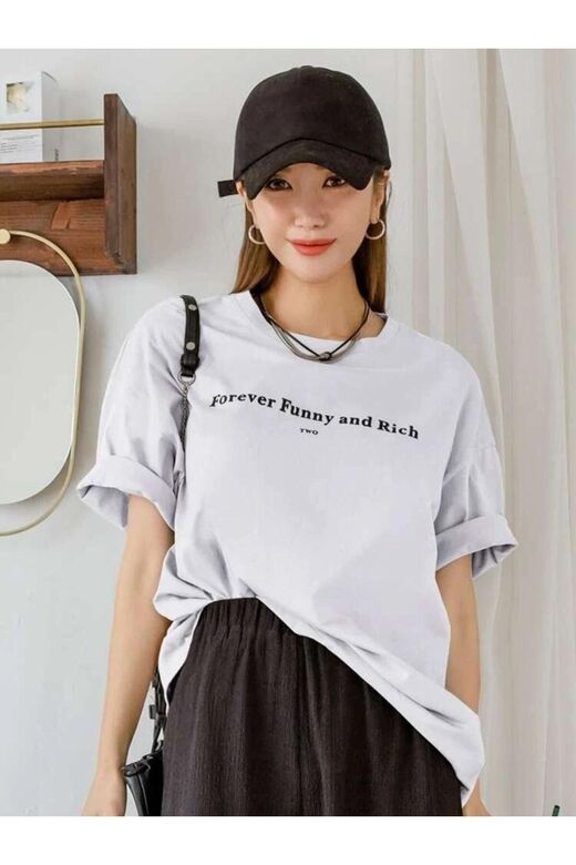 Kadın Beyaz Funny And Rich Baskılı Oversize T-Shirt