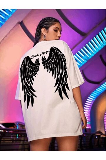 Kadın Siyah Oversize T-shirt Ön Lazer Kelebek Baskılı Tişört