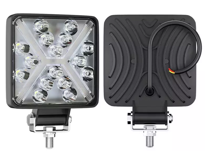 Kare Off Road Tekne 16 Led Lamba Sarı - Beyaz Aydınlatmalı Kare Off Road Tekne 16 Led Lamba Sarı - Beyaz Aydınlatmalı