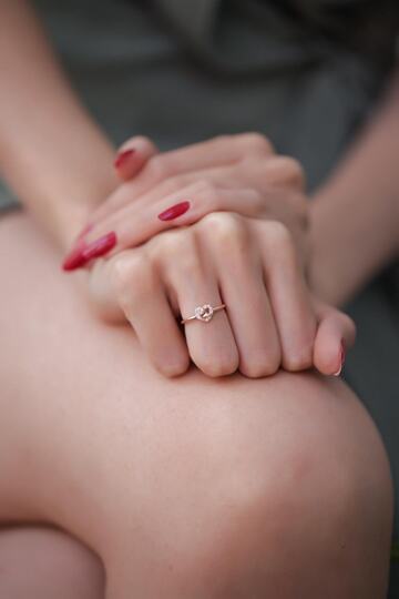 İzla Design Kadın Kalp Model Rose Kaplama Zirkon Taşlı Gümüş Yüzük PKT-İZLASLVR00678