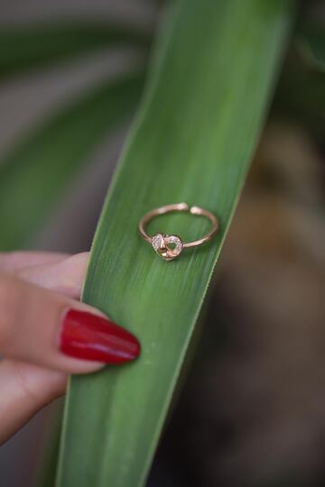 İzla Design Kadın Kalp Model Rose Kaplama Zirkon Taşlı Gümüş Yüzük PKT-İZLASLVR00678