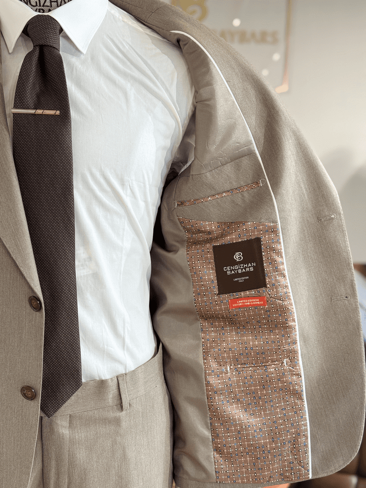 SİVRİ YAKA TAKIM ELBİSE