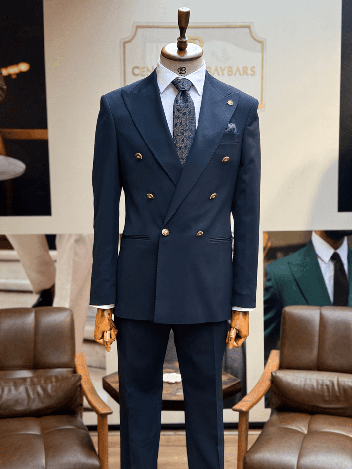 SİVRİ YAKA KRUVAZE TAKIM ELBİSE