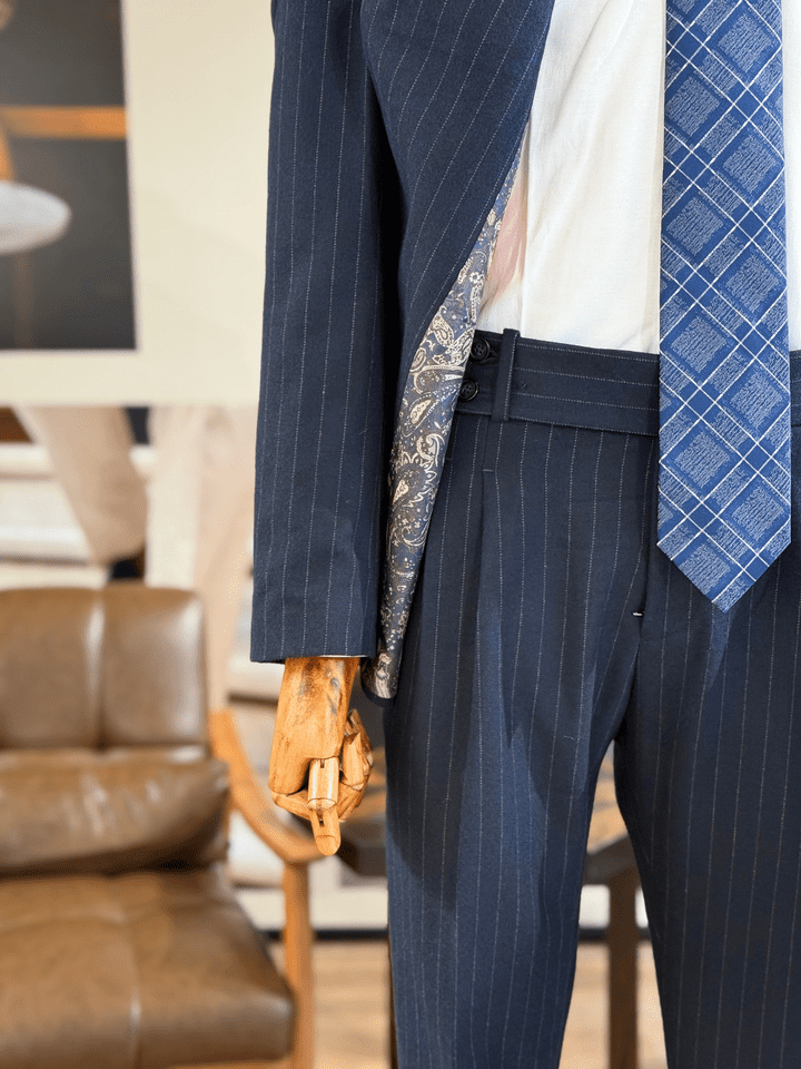 ŞARDONLU KRUVAZE TAKIM ELBİSE