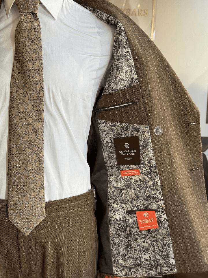 ŞARDONLU KRUVAZE TAKIM ELBİSE