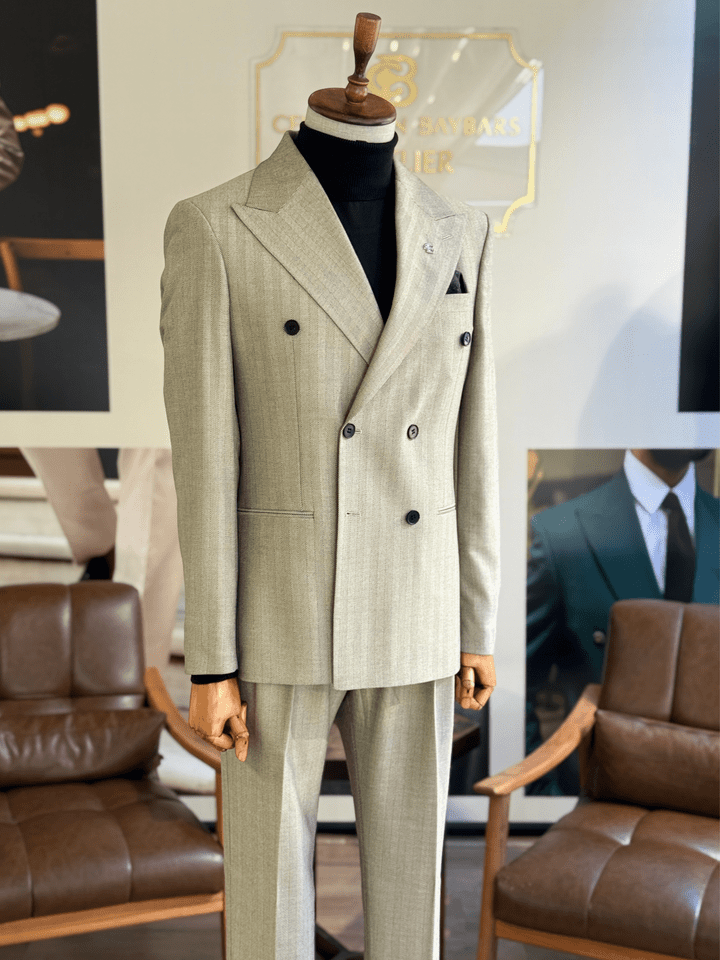 BALIK SIRTI KRUVAZE TAKIM ELBİSE