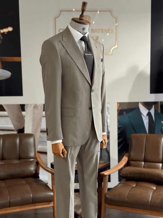 SİVRİ YAKA TAKIM ELBİSE