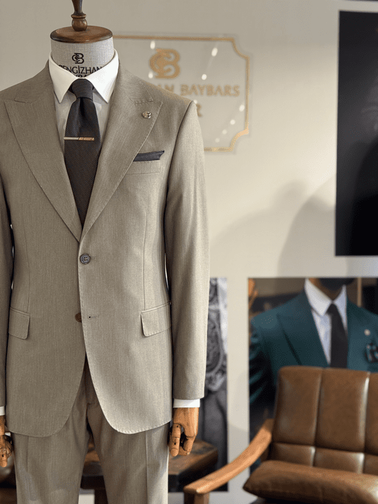 SİVRİ YAKA TAKIM ELBİSE