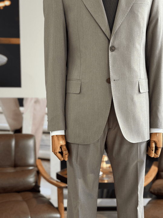 SİVRİ YAKA TAKIM ELBİSE