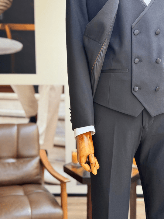 YELEKLİ SİVRİ YAKA DAMATLIK TAKIM ELBİSE