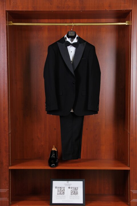 YELEKLİ SİVRİ YAKA DAMATLIK TAKIM ELBİSE Copy