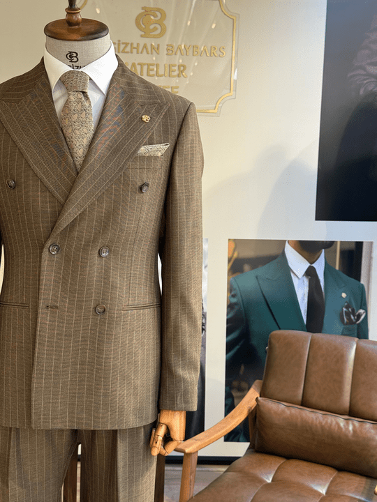 ŞARDONLU KRUVAZE TAKIM ELBİSE