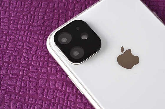 iPhone 11 CP-02 Metal Kamera Koruyucu Siyah