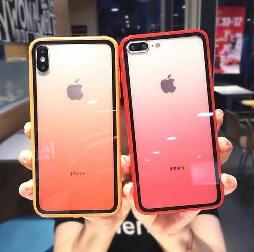 iPhone XR 6.1 Renk Geçişli Tıpalı Kenarları Silikon Kılıf