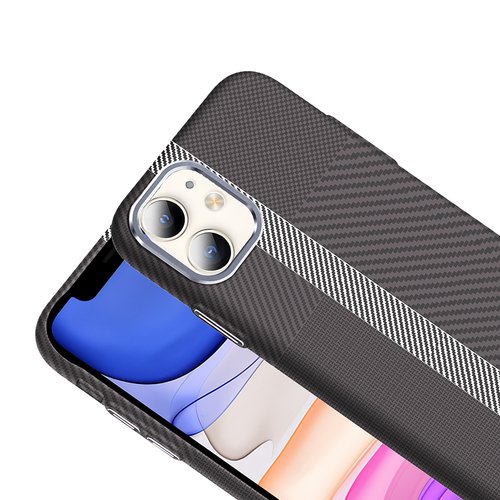 iPhone 11 Kılıf Magsafe Şarj Özellikli Karbon Fiber Görünümlü Gros Kapak