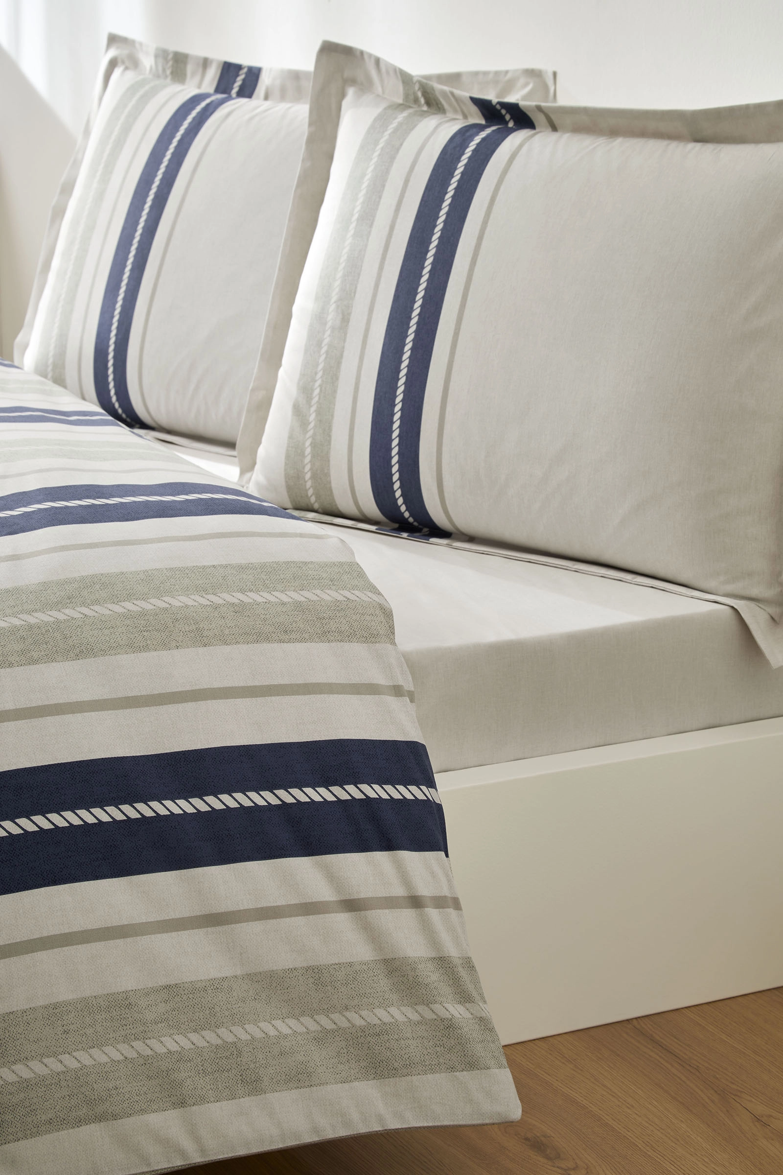 ÖZDİLEK NEV.TK RF TK BEJ MARİN LİNE