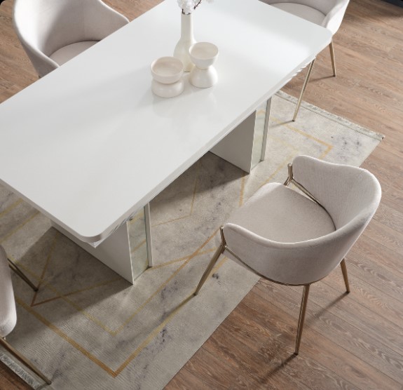 Elif Esperanza Yemek Odası