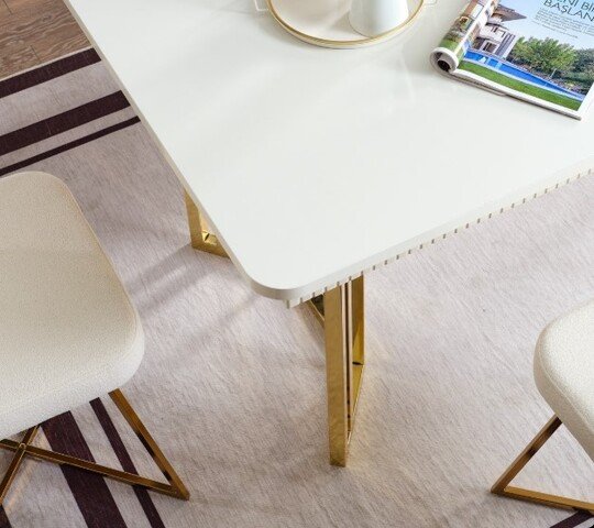 Elif Marsel Yemek Odası