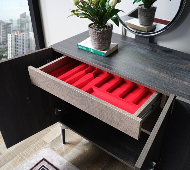 Elif Nero Yemek Odası