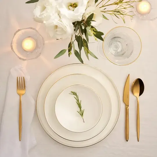 EMSAN FİNE BONE FREYA 18 PRÇ FD GOLD YUVARLAK YMT