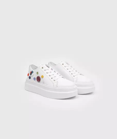 Comfortable Sports Shoes White
