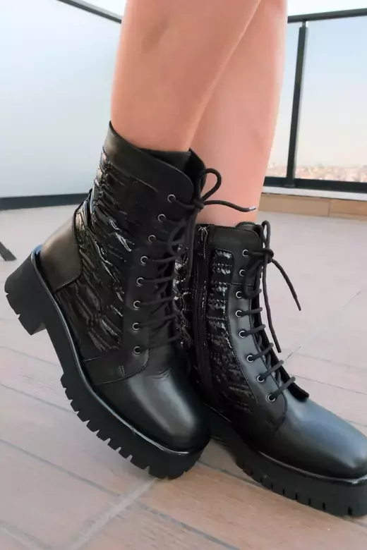 Kadın Siyah Rugan Hakiki Deri Bot