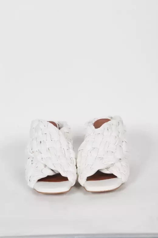 Beyaz Bottega Sarma Topuklu Terlik