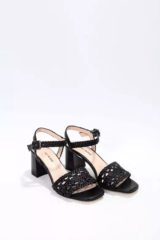 Kadın Siyah Örgülü Sandalet