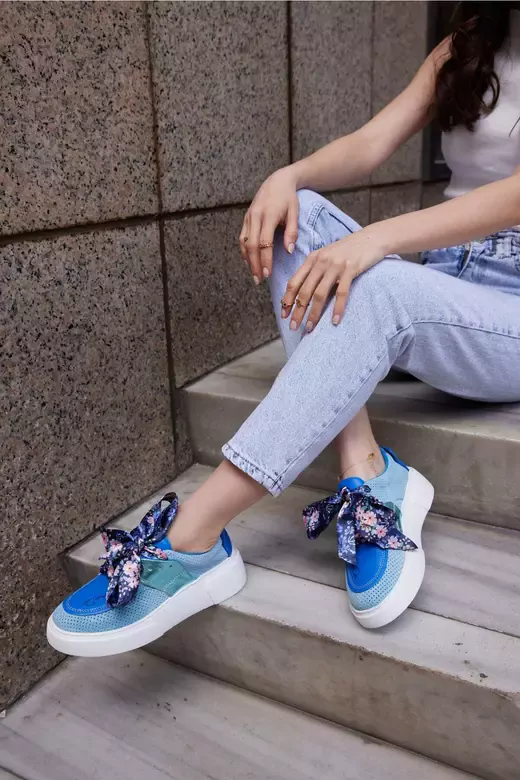Kadın Mavi Hakiki Deri Kurdele Detaylı Sneaker