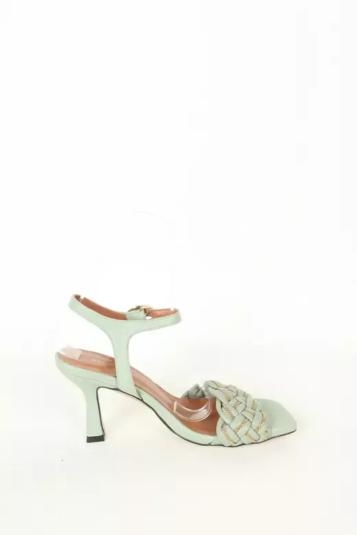 Kadın Detay Örgülü Sandalet