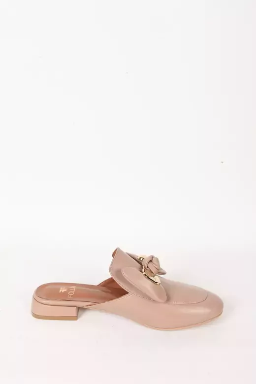 Kadın Aksesuar Detaylı Terlik