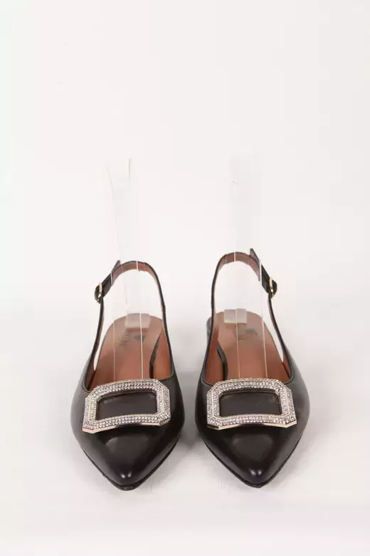 Kadın Siyah Hakiki Deri Aksesuar Detaylı Ayakkabı