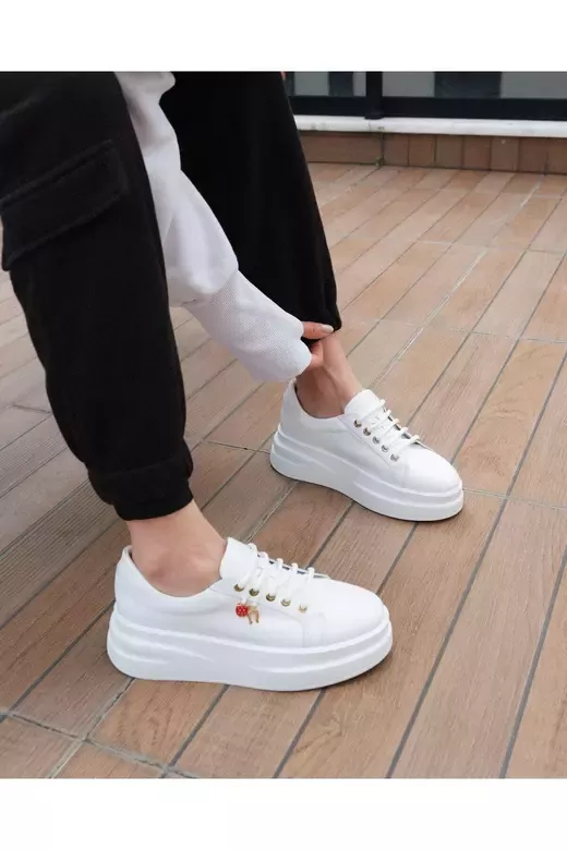 Kadın Hakiki Deri Aksesuar Detaylı Sneaker