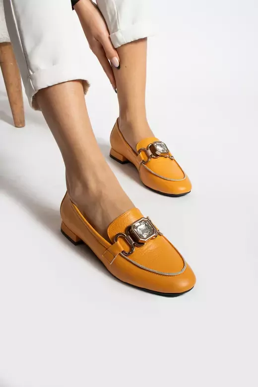 Kadın Siyah Deri Aksesuar Detaylı Ayakkabı