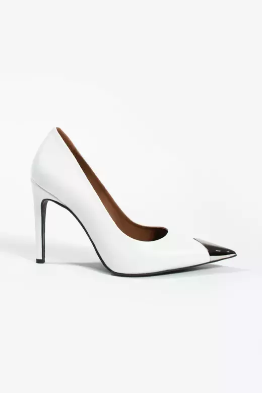 Kadın Deri Stiletto Burun Detaylı