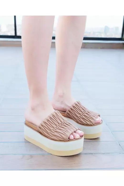 Kadın Deri Terlik Dolgu Topuk Vizon