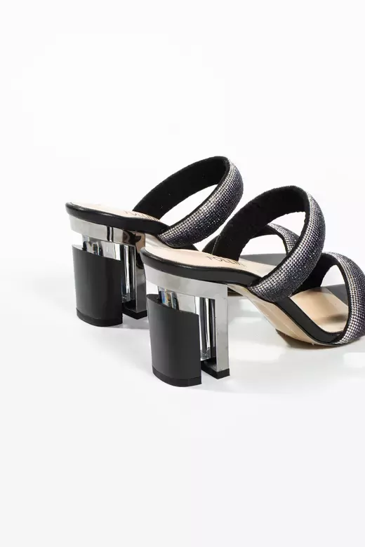 Kadın Hakiki Deri Taş Ve Topuk Detaylı Terlik