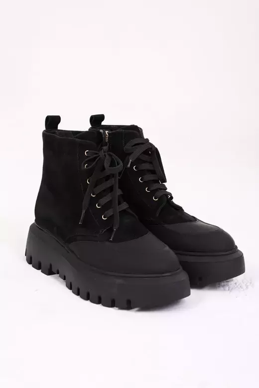 Kadın Siyah Deri Bot