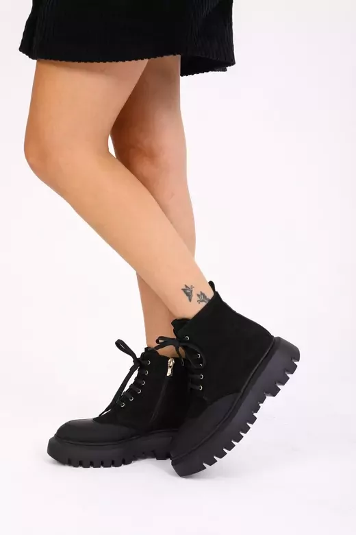 Kadın Siyah Deri Bot