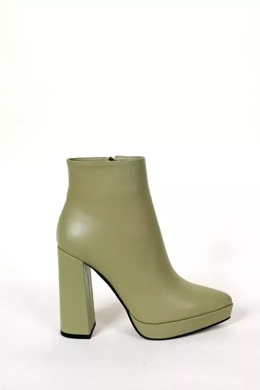 Kadın Yeşil Deri Platform Bot