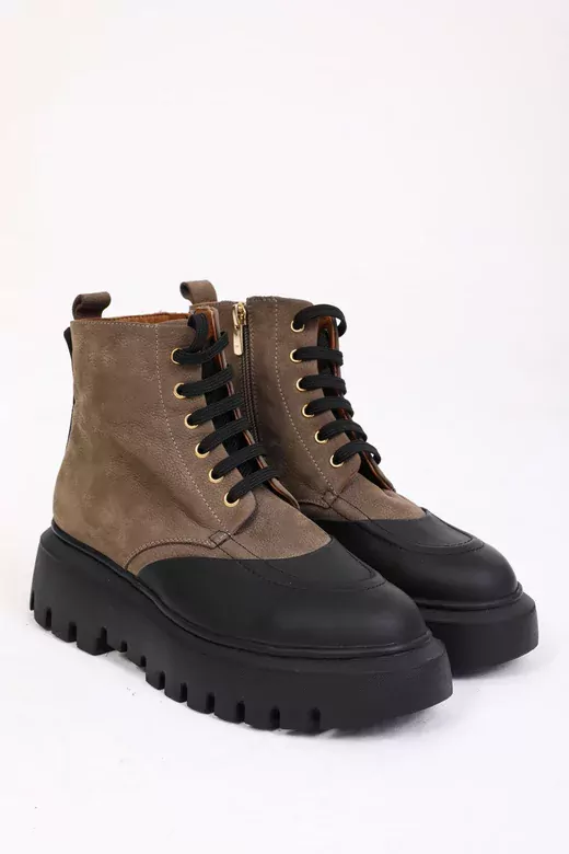 Kadın Siyah Deri Bot