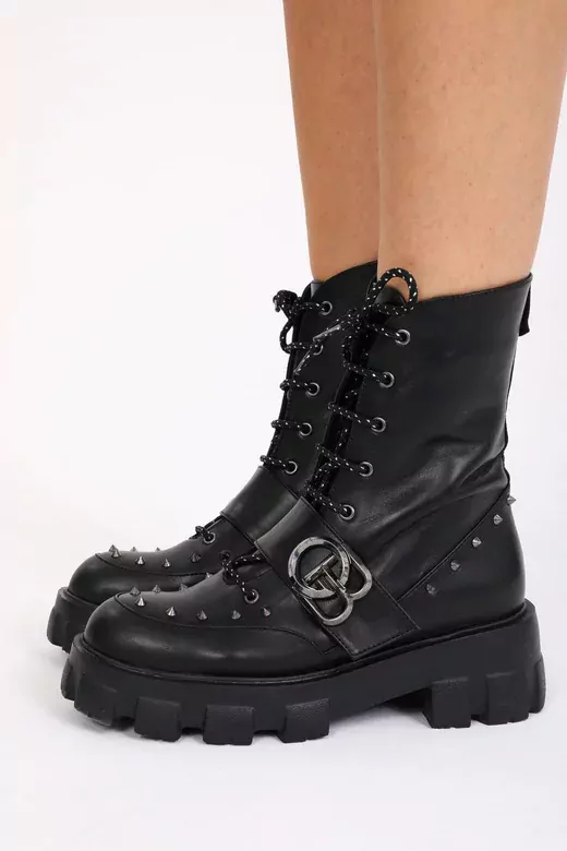 Kadın Siyah Deri Zımba Detaylı Bot