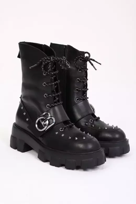 Kadın Siyah Deri Zımba Detaylı Bot