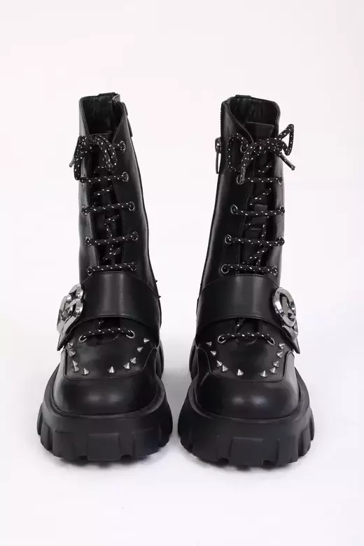 Kadın Siyah Deri Zımba Detaylı Bot